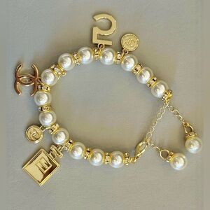 CHANEL Beaute’ Charm Bracelet with Faux Pearls & Rhinestone Spacers GWP NWB